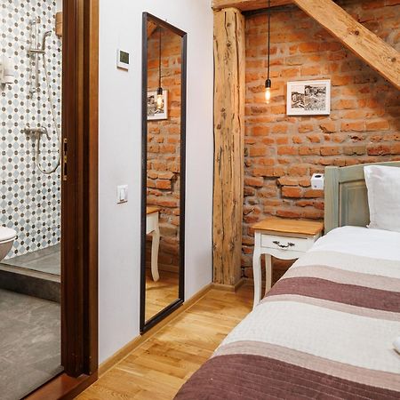 Wood House Republicii Hotel Brasov Ngoại thất bức ảnh