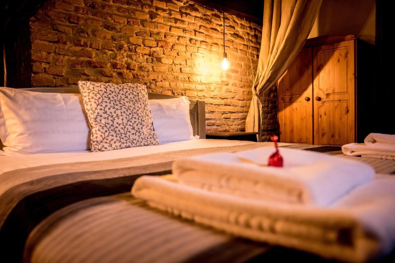 Wood House Republicii Hotel Brasov Ngoại thất bức ảnh