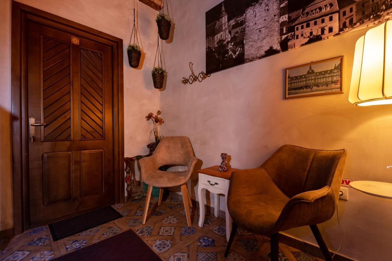 Wood House Republicii Hotel Brasov Ngoại thất bức ảnh