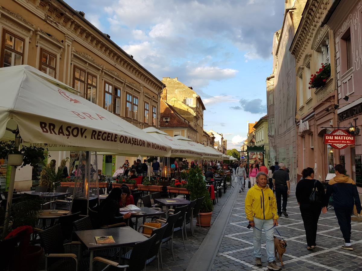 Wood House Republicii Hotel Brasov Ngoại thất bức ảnh